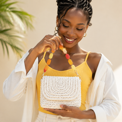 Manico Tramonto Multicolor con Elementi Irregolari – 32 cm | SKU 845725 | Immagine 2 di 3 | Borsa indossata con la catena