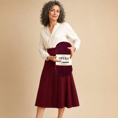 BORDEAUX – Modella con prodotto