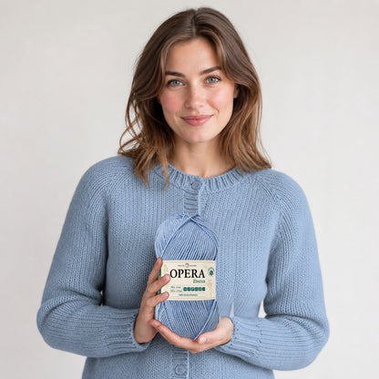 PERVINCA – Modella con prodotto