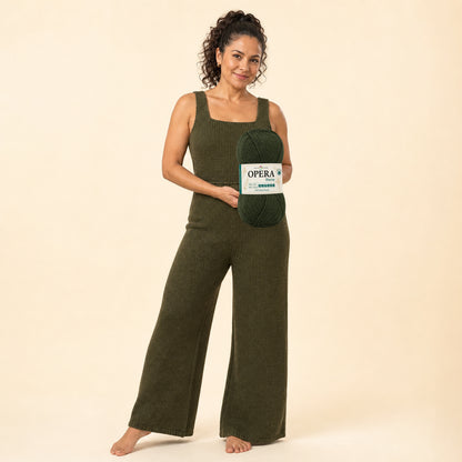 VERDE OLIVA SCURO – Modella con prodotto